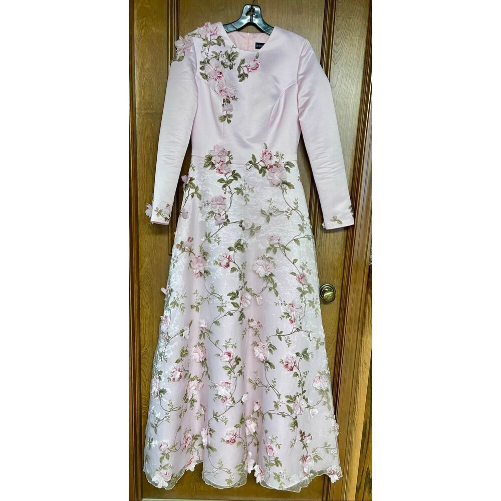 Custom in Turkey Fabulous gown for spring